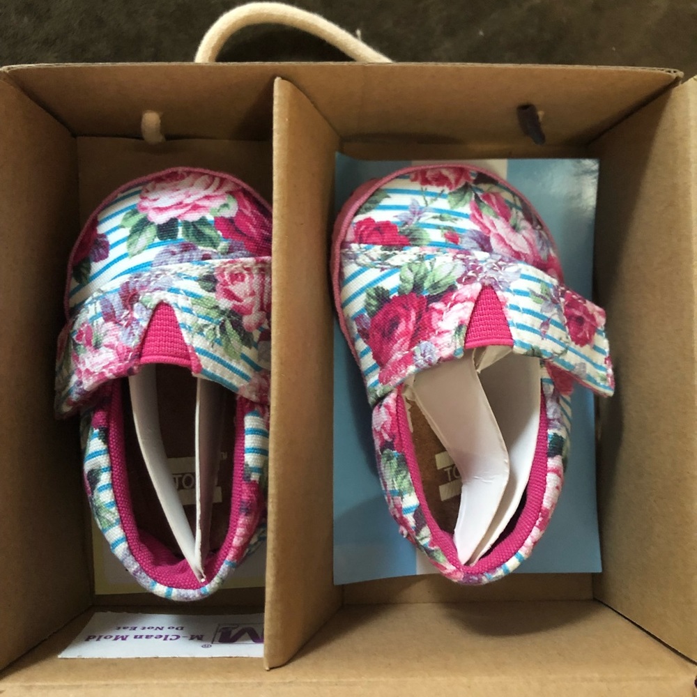 Toms Baby Crib Alparagatas Floral - Picture 2 of 4